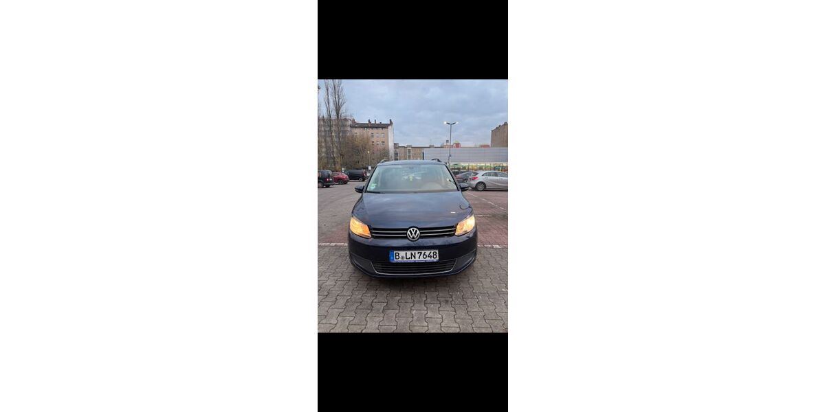 VW Touran 181.565 km 7.950 &euro; Berlin 13359