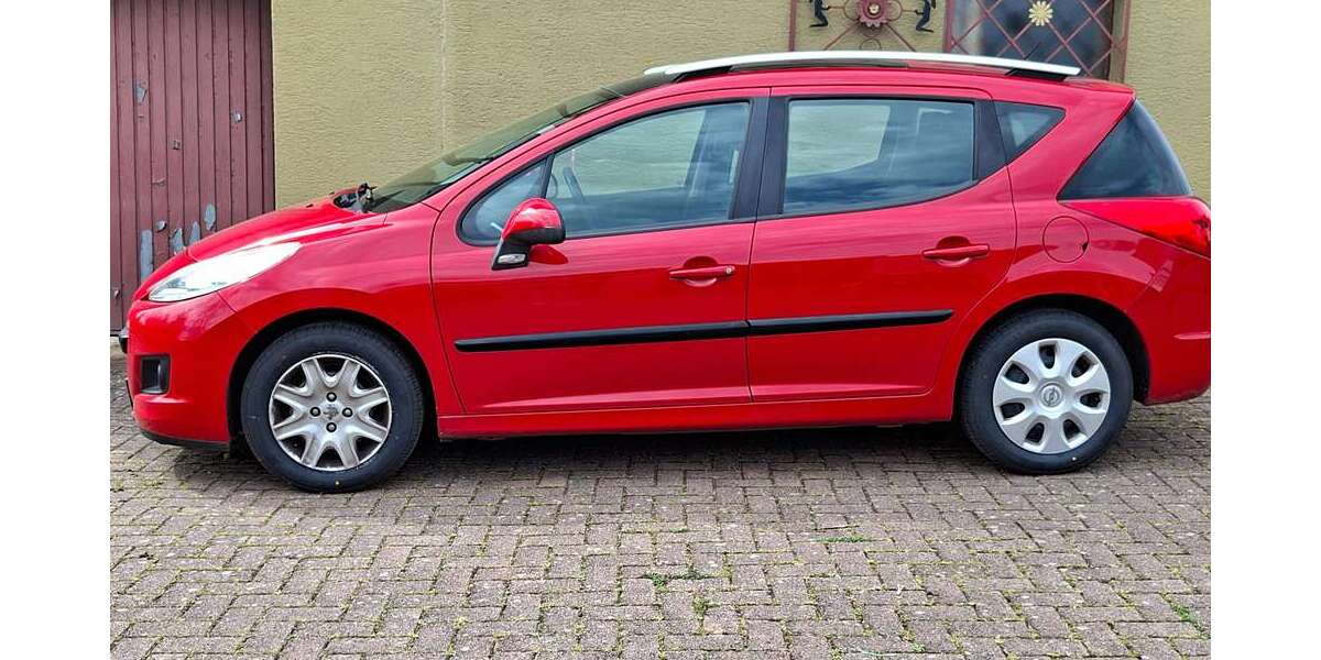 Peugeot 207 111.000 km 3.500 &euro; Merchweiler 66589