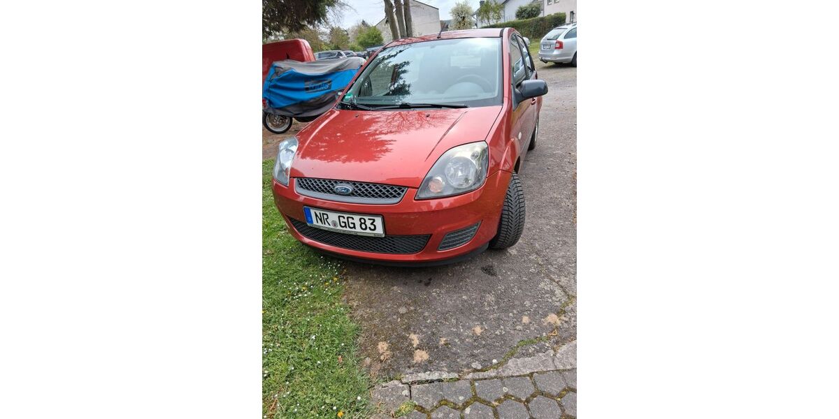 Ford Fiesta 213.000 km 1.299 &euro; Bad Hönningen 53557