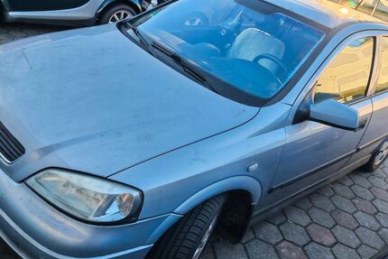 Opel Astra 128.345 km 1.100 &euro; Hamburg 22045