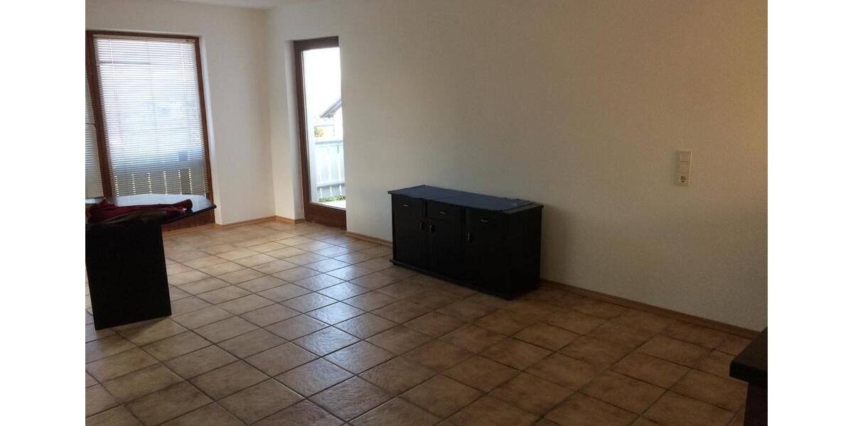 Hochparterre Finnentrop - 1 Zimmer, 62 m&sup2;, 610&euro; | Angebot:26178521