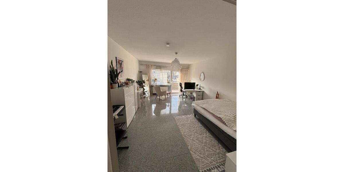 1-Zimmer Wohnung mit Balkon zu vermieten in Würzburg Frauenland 1 zimmer