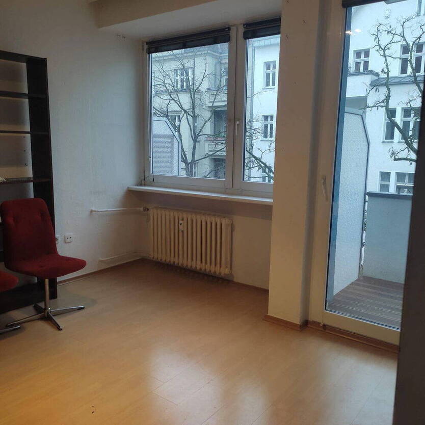 1,5 Zimmer Wohnung mit Südbalkon in ruhiger Seitenstr. im Günzelkiez Wilmersdorf
