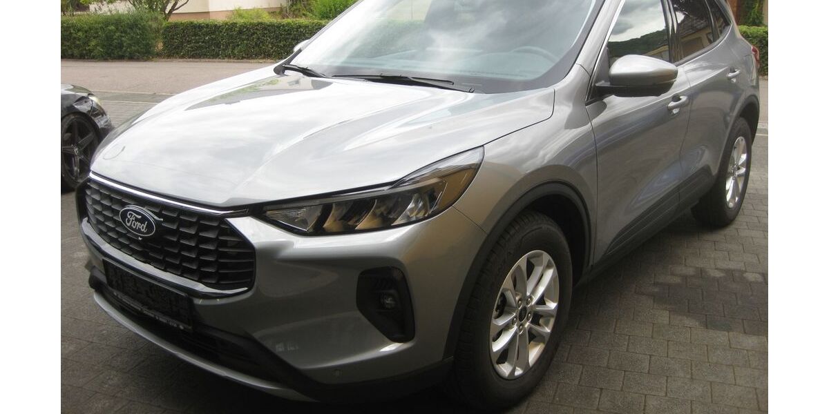 Ford Kuga 1.300 km 27.800 &euro; Schoden 54441