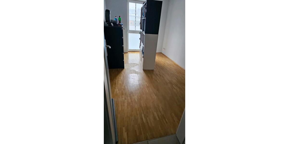 Zimmer in WG 4 zimmer