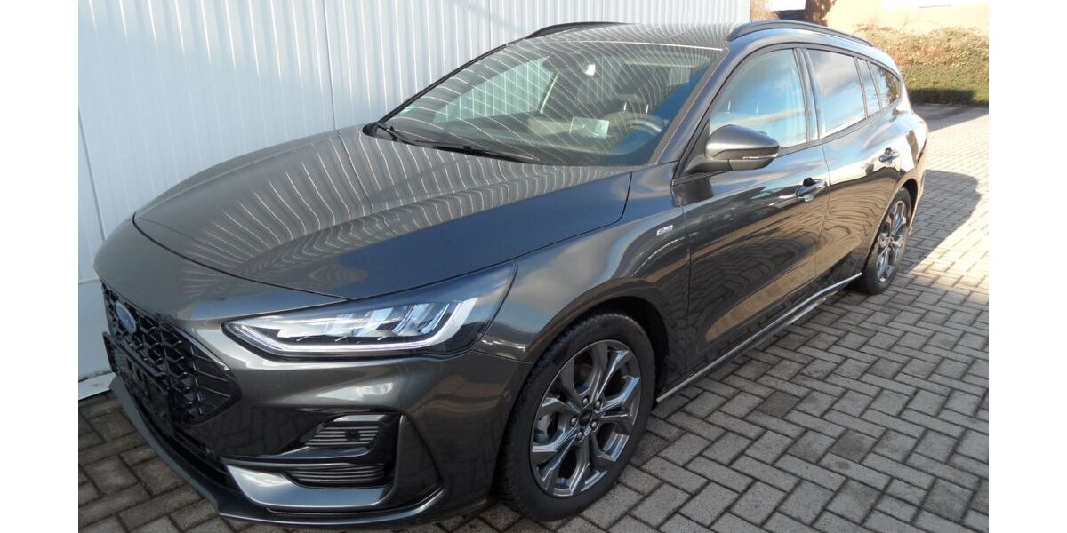 Ford Focus 21.800 km 20.900 &euro; Georgsmarienhütte 49124