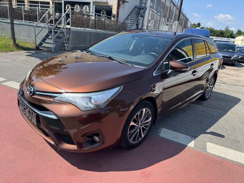 Avensis