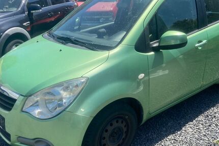Opel Agila 121.000 km 2.250 &euro; Hanau 63452