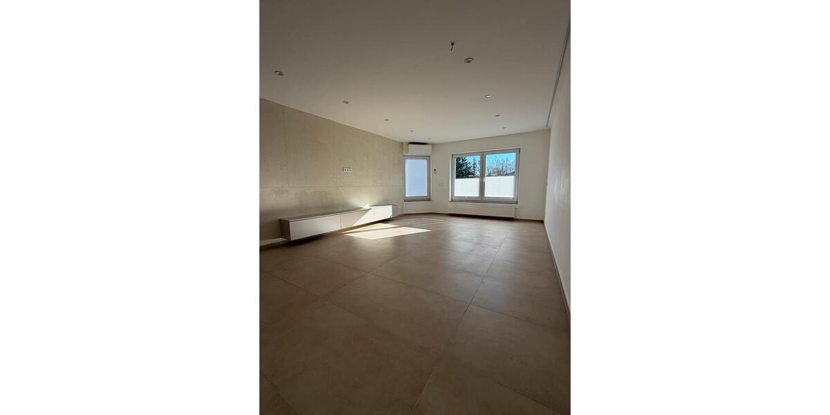 Maisonettenwohnung Hennef (Sieg) - 4 Zimmer, 153 m&sup2;, 2.000&euro; | Angebot:26261247