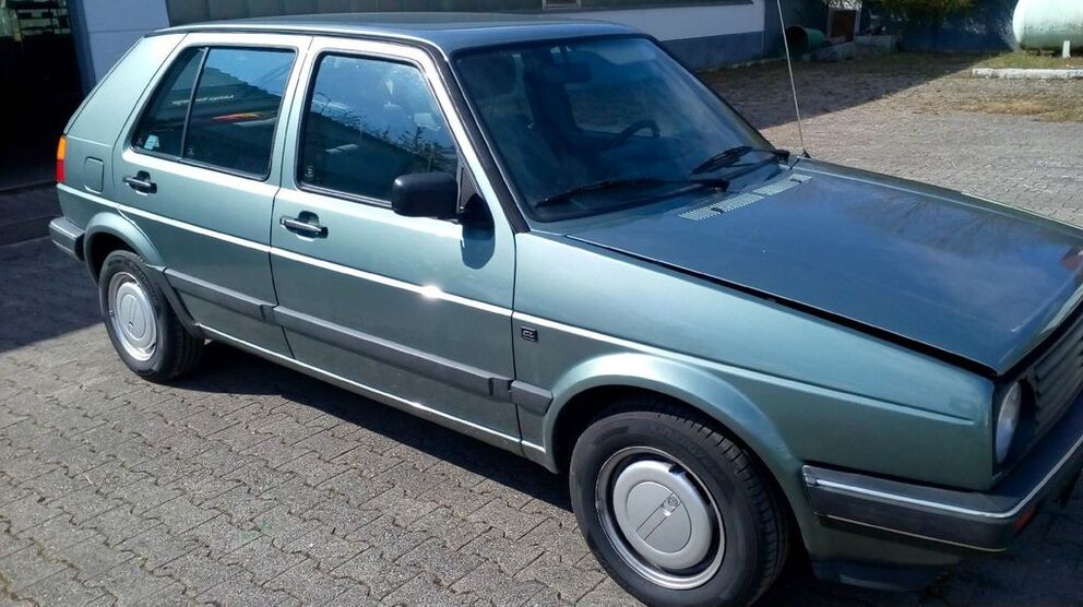 VW Golf 99.000 km 5.100 € Bad Rappenau 74906