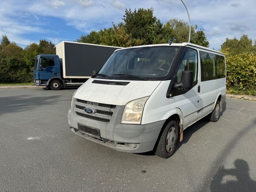 Ford Transit 356.000 km 2.300 € Essen 45144