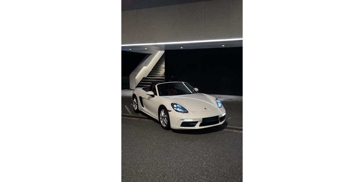 Porsche Boxster 91.000 km 43.999 &euro; Nürnberg 90403