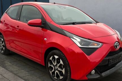 Toyota Aygo (X) 22.000 km 12.980 &euro; Leimbach 36433