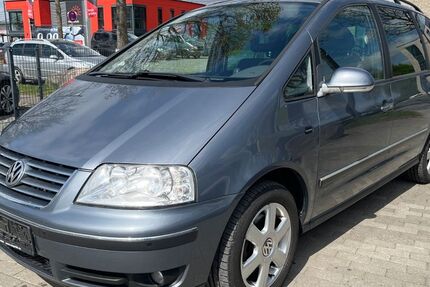 VW Sharan 226.000 km 4.990 € Schleswig 24837