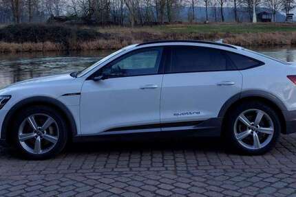 Audi e-tron 57.500 km 34.500 &euro; Lügde, Stadt der Osterräder 32676