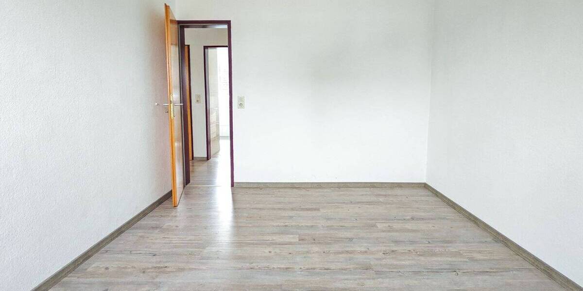 Mehrfamilienhaus, Wohnhaus Bremen Burg-Grambke - 6 Zimmer, 143 m&sup2;, 376.000&euro; | Angebot:26820353