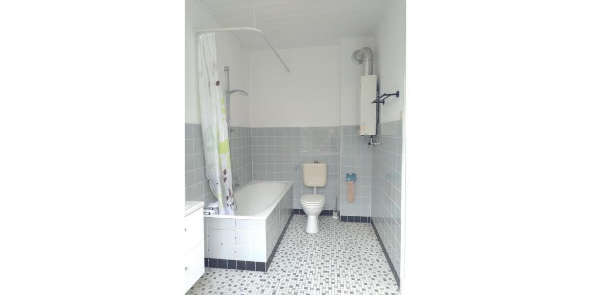 Schöne 2-Zi-EG-Altbauwhg, EBK, Bad, zentral, Garten, Nähe Wald 2 zimmer