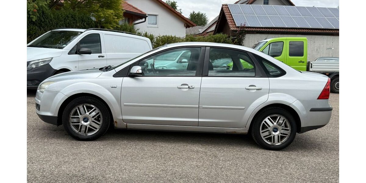 Ford Focus 324.000 km 777 &euro; Uttenhofen bei Schwäbisch Hall 74538