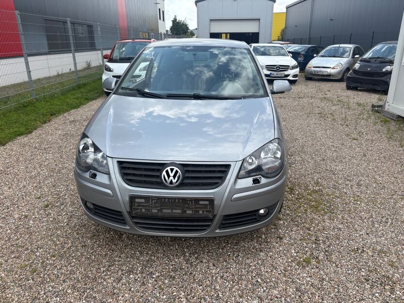 VW Polo 216.000 km 990 € Siek 22962