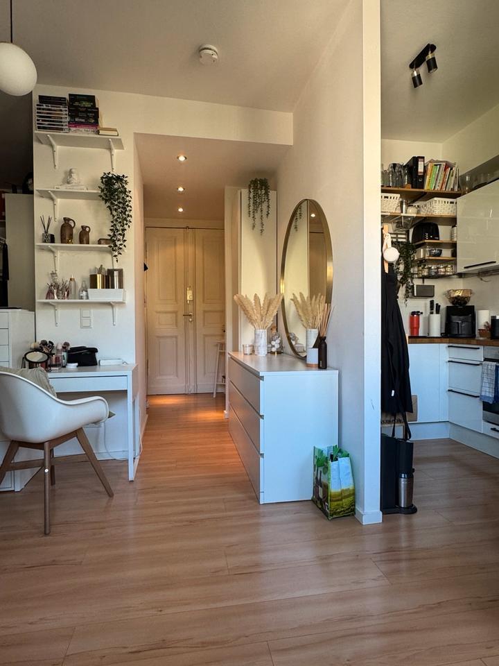 Sonniges Studio mit viel Stauraum in zentraler Lage in Berlin