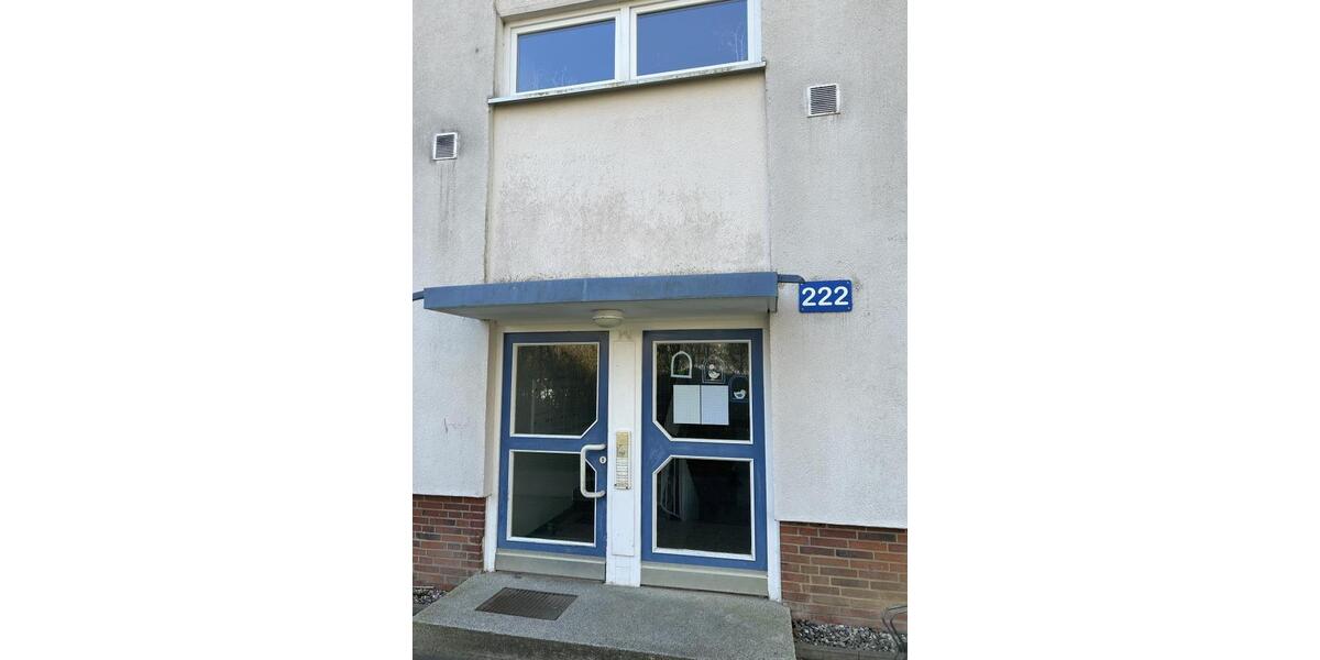 Demnächst verfügbar! Helle 3-Zimmer-Wohnung mit Balkon in Kiel-Mettenhof 3 zimmer