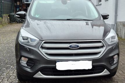 Ford Kuga 112.000 km 10.250 &euro; Hünstetten 65510