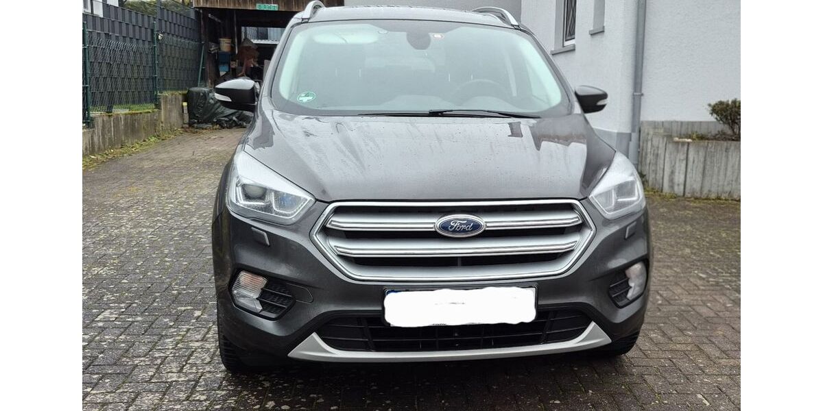 Ford Kuga 112.000 km 10.250 &euro; Hünstetten 65510