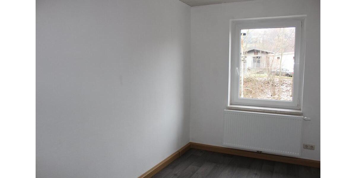 Etagenwohnung Grünhainichen - 3 Zimmer, 62 m&sup2;, 372&euro; | Angebot:21977968