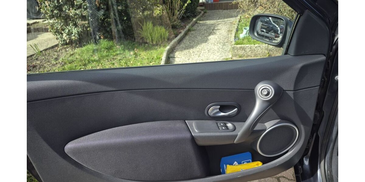 Renault Clio 99.000 km 3.700 &euro; Elsdorf 27404