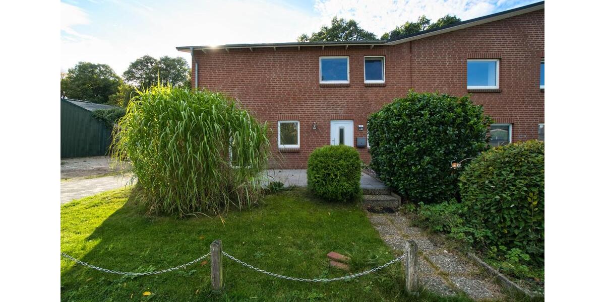 Etagenwohnung Bad Bramstedt - 3 Zimmer, 98 m&sup2;, 960&euro; | Angebot:26335638