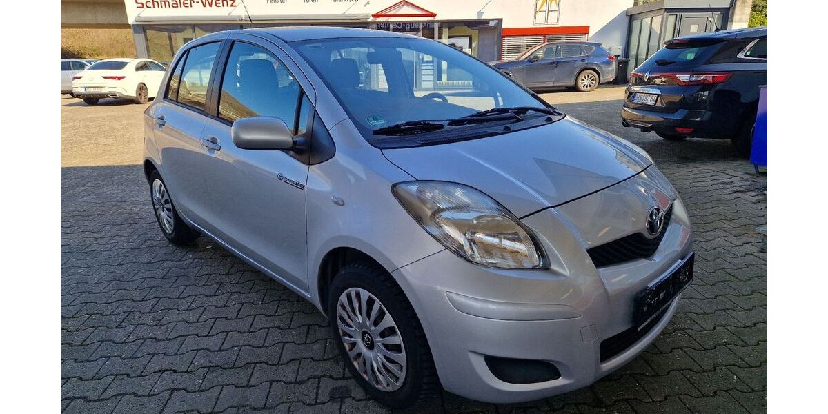 Toyota Yaris 112.541 km 4.999 &euro; Idar-Oberstein 55743