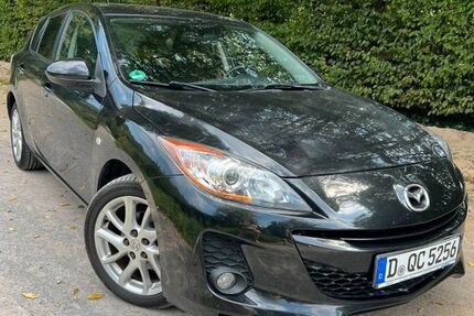 Mazda 3 171.000 km 6.900 &euro; Düsseldorf 40229