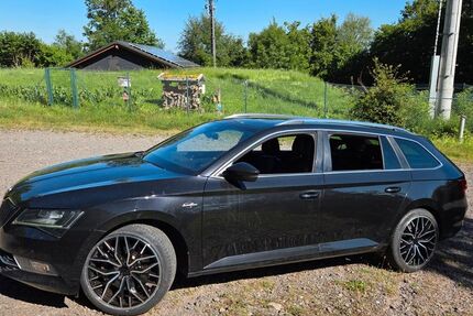 Skoda Superb 214.500 km 15.999 &euro; Wolfhagen 34466