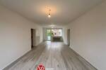Modernisierte 3-Zimmer-Wohnung mit Balkon in zentraler Lage von Krefeld-Hüls
