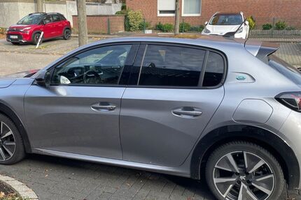 Peugeot 208 26.900 km 16.949 € Korschenbroich 41352