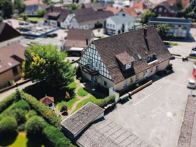 Haus zum Kaufen in Hilter am Teutoburger Wald 595.000 € 447.55 m²