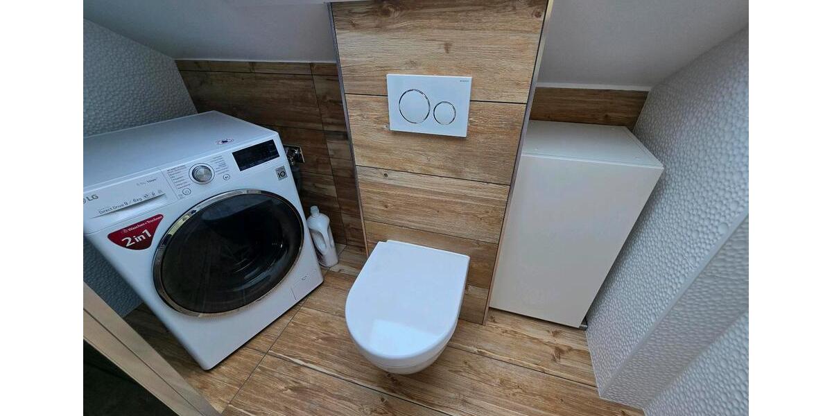 Dachgeschoßwohnung Erfurt Andreasvorstadt - 2 Zimmer, 65 m&sup2;, 1.200&euro; | Angebot:26339576