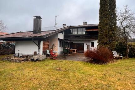 Großzügiges Einfamilienwohnhaus in Traumlage 10 zimmer