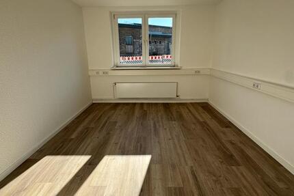 Büroräume in Zossen zu vermieten ! Flexible Aufteilung ab 20 qm zimmer