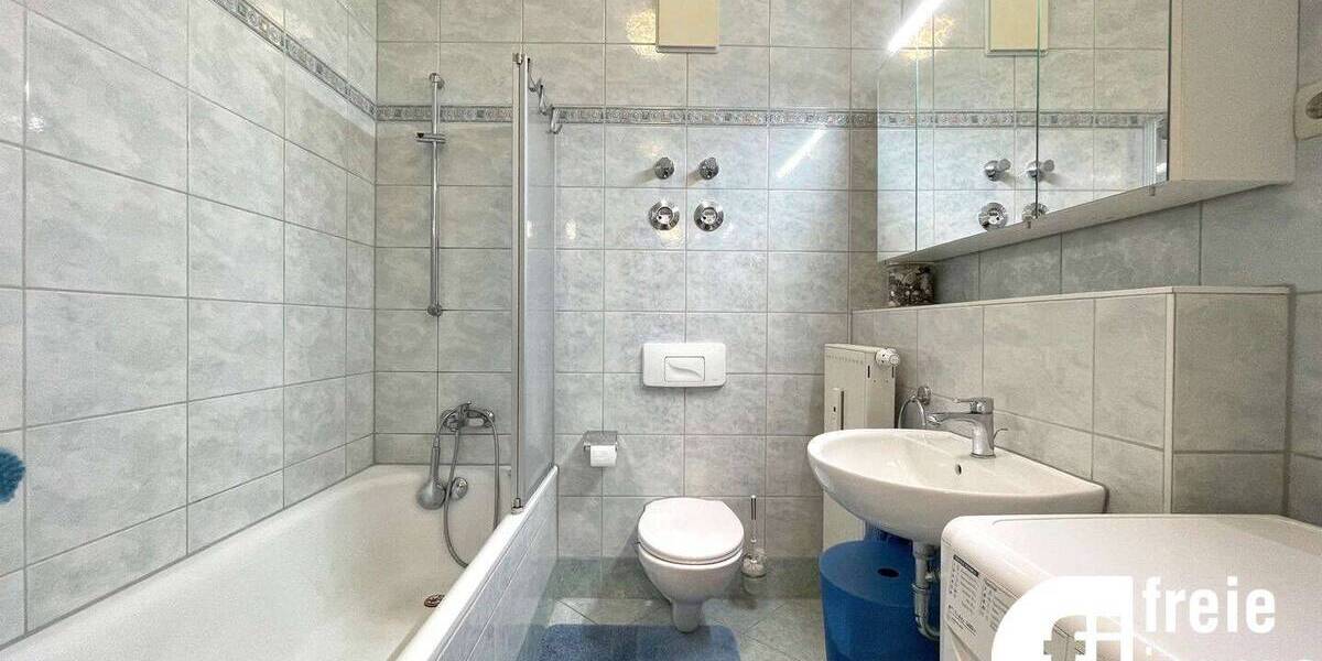 Etagenwohnung Dresden Cotta - 3 Zimmer, 74 m&sup2;, 175.000&euro; | Angebot:26450104