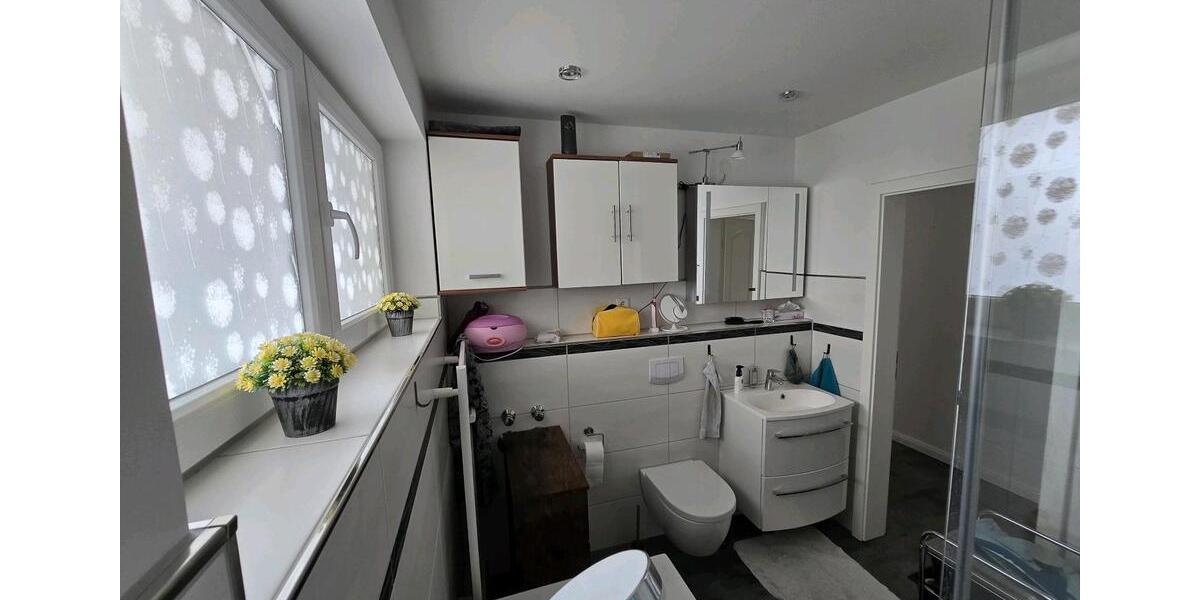 Erdgeschoßwohnung Bad Oldesloe - 5 Zimmer, 111 m&sup2;, 275.000&euro; | Angebot:26590485