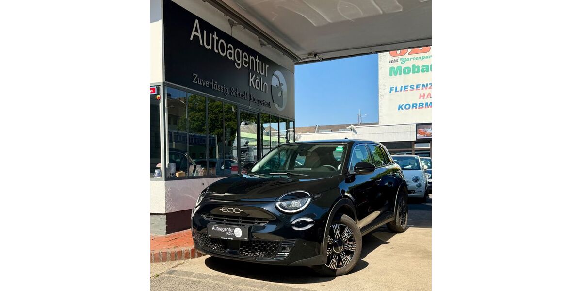 Fiat 600 23.952 km 18.990 &euro; Köln 51067