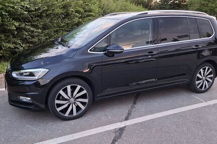 VW Touran 66.300 km 20.990 € Friedrichshafen 88045