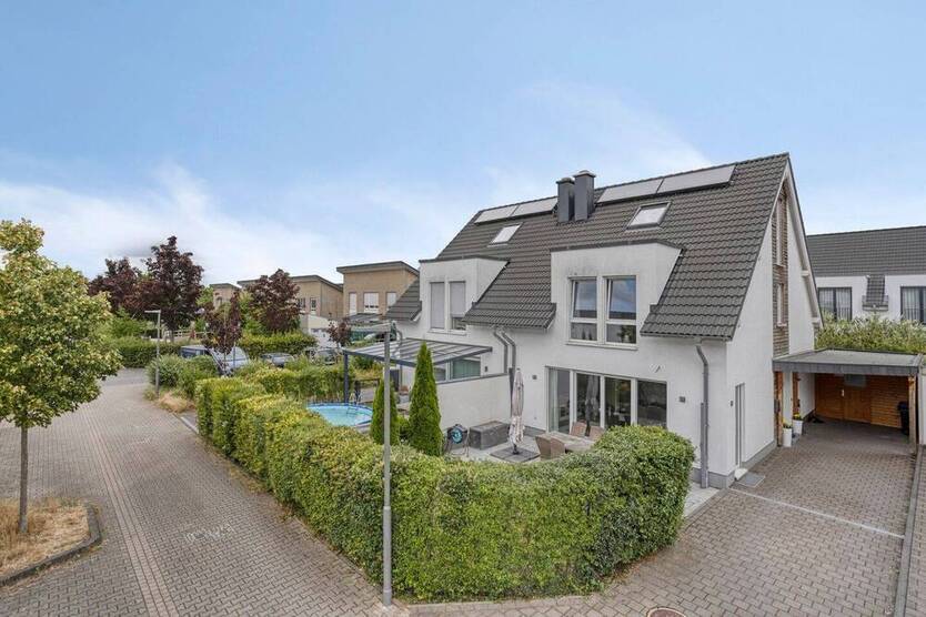 Modernes Wohnen - junge Doppelhaushälfte in familienfreundlicher Lage von Langenfeld-Reusrath