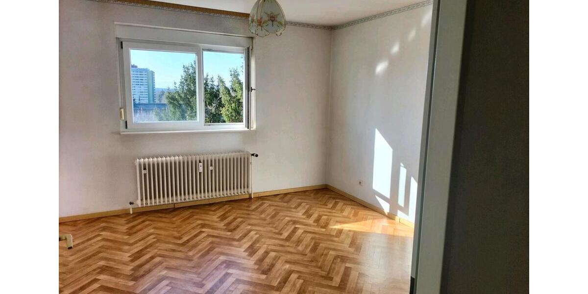 Etagenwohnung Lahr (Schwarzwald) - 3 Zimmer, 82 m&sup2;, 190.000&euro; | Angebot:26754828
