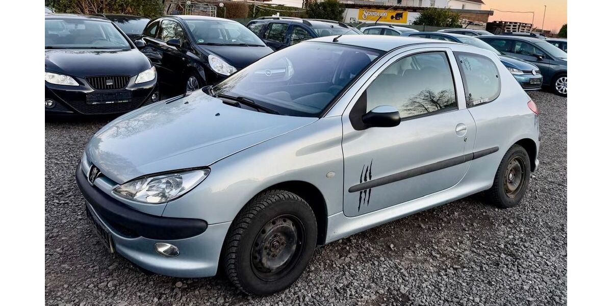 Peugeot 206 150.000 km 750 &euro; Butzbach 35510