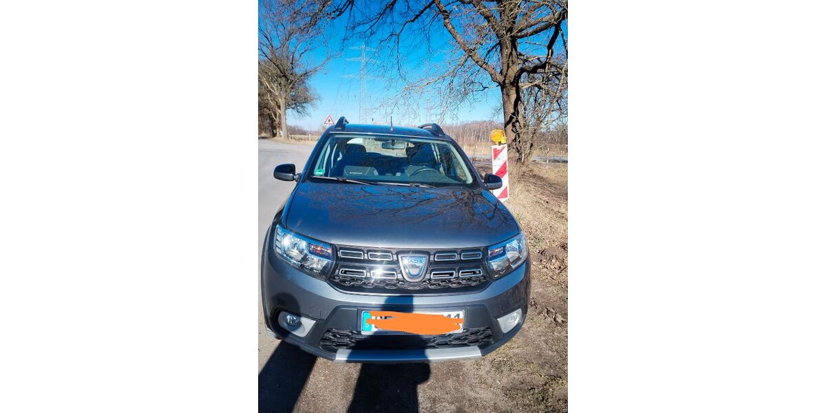 Dacia Sandero 87.000 km 9.500 &euro; Norderstedt 22844