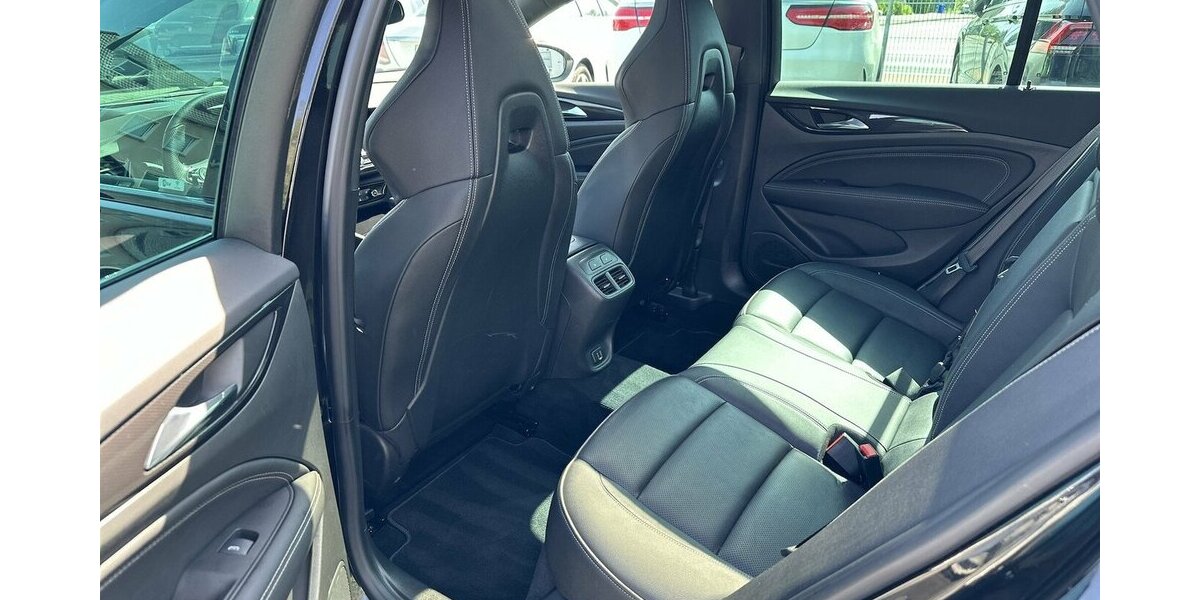 Opel Insignia B Sports Tourer GSi 4x4 / Headup / Pano 140.000 km 12.900 &euro; Mönchengladbach 41066