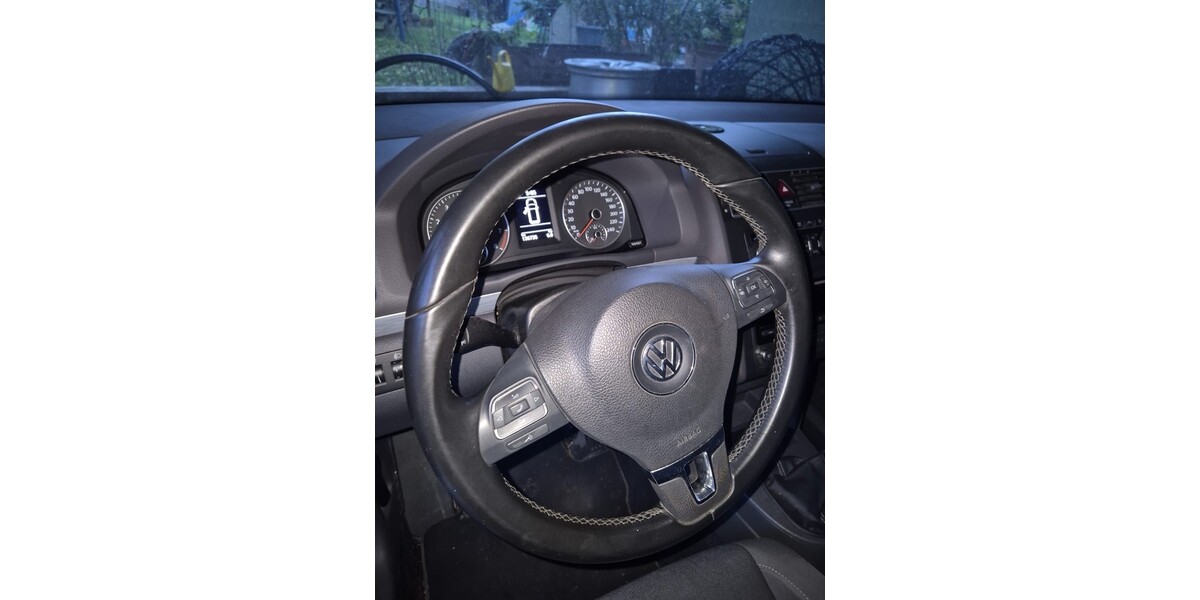 VW Touran 135.000 km 5.600 € Erfurt 99084