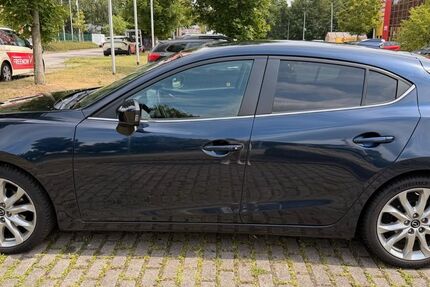 Mazda 3 92.000 km 12.000 &euro; Hamburg 22457